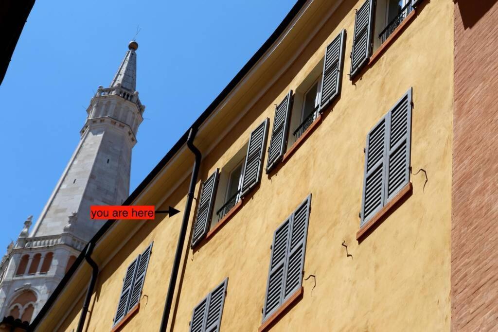 La Casa In Via Della Torre Apartment Modena Luaran gambar