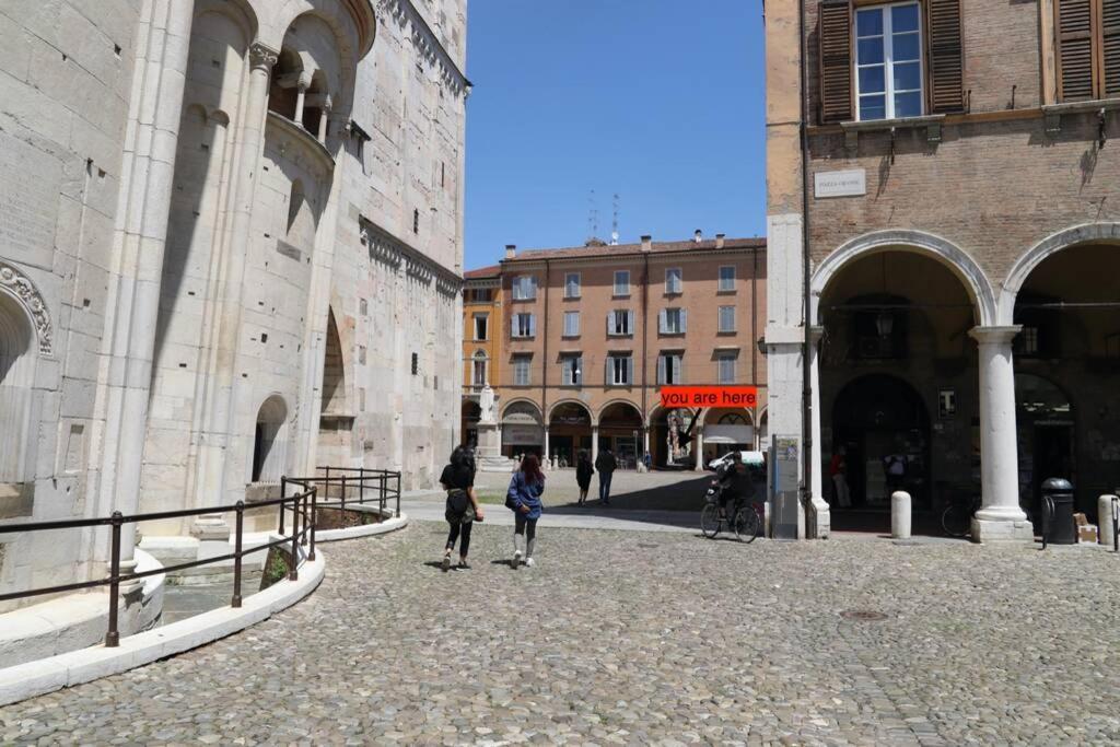 La Casa In Via Della Torre Apartment Modena Luaran gambar