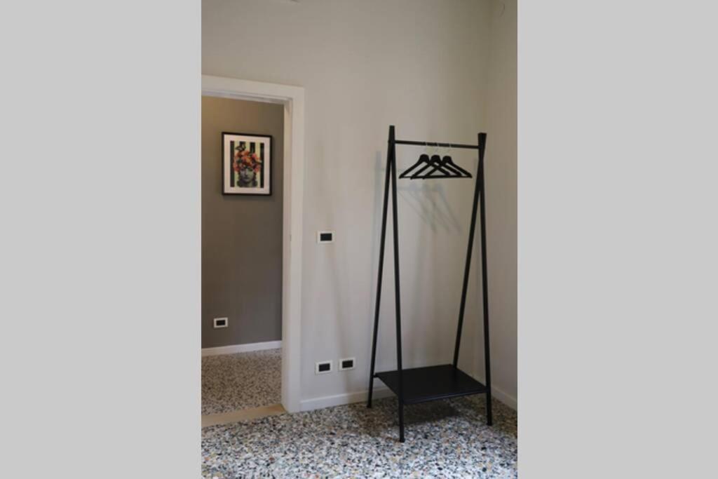 La Casa In Via Della Torre Apartment Modena Luaran gambar